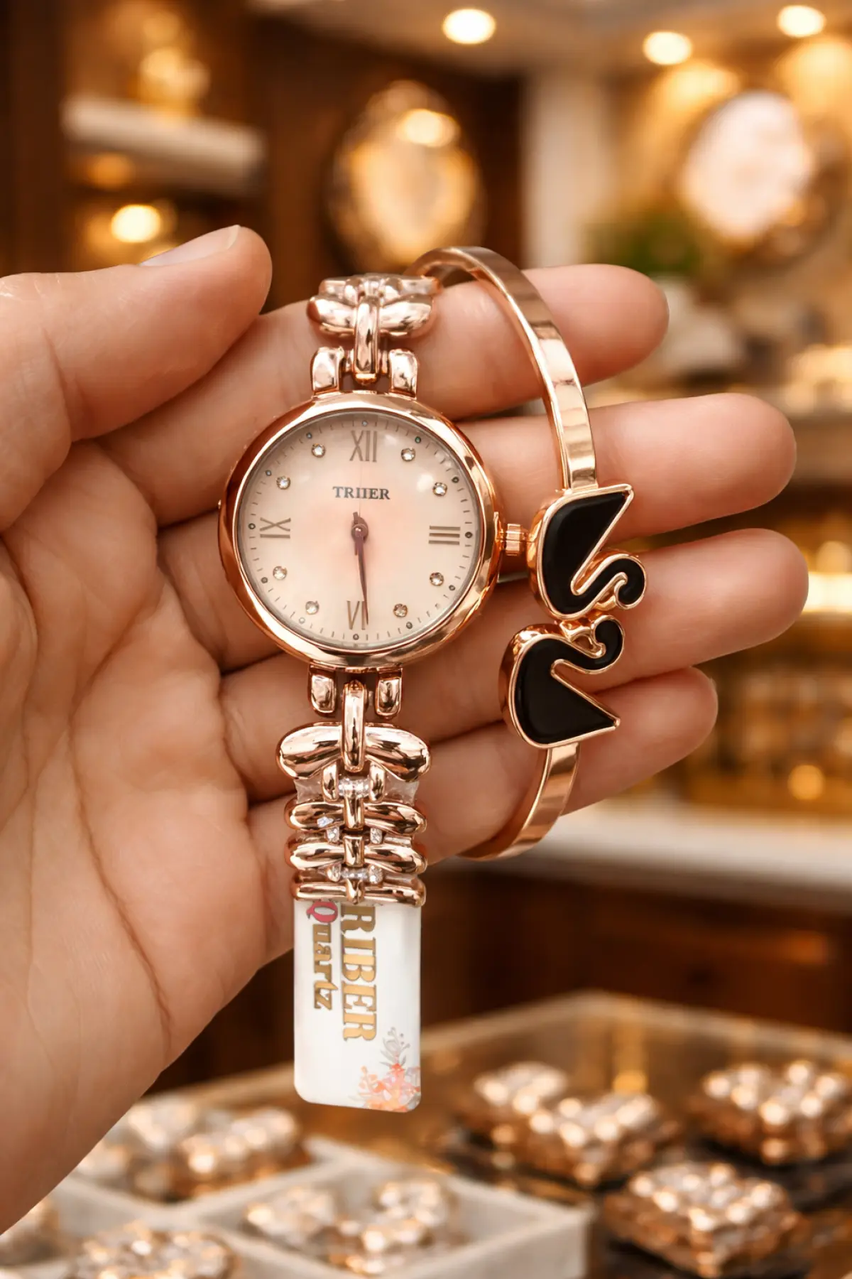 "Glam Combo: Fashion Watch with Stylish Bracelet"